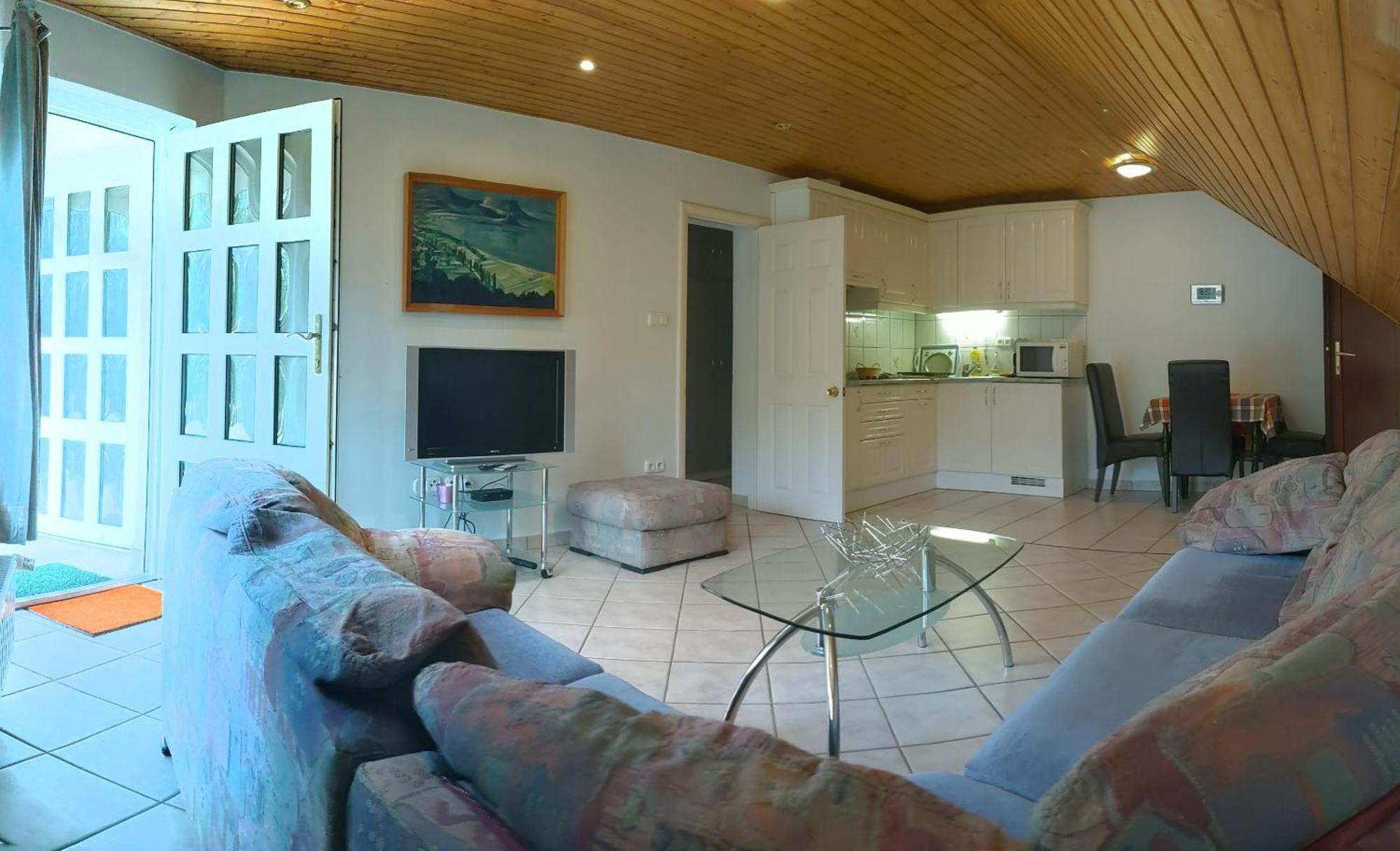 Appartments Hungaroland Balatonbereny Ngoại thất bức ảnh