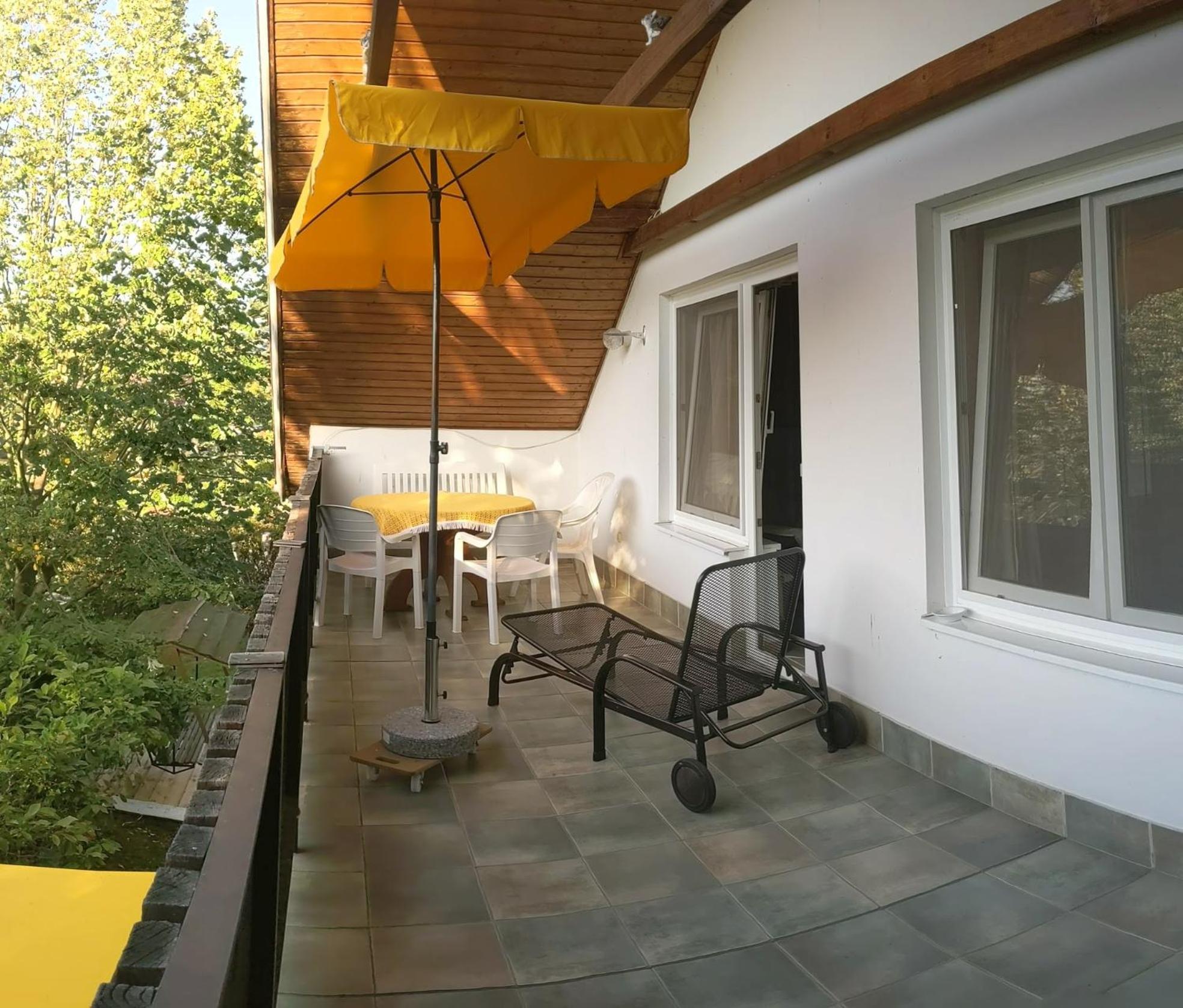 Appartments Hungaroland Balatonbereny Ngoại thất bức ảnh